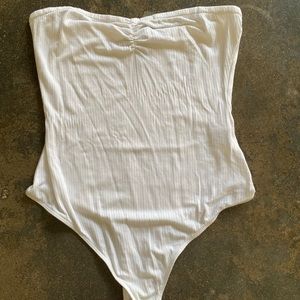 White ribbed sleevless bodysuit